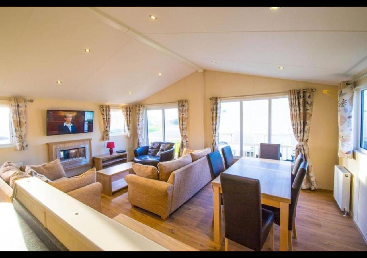 Mp630 Lodge - Camber Sands Holiday Park - Sleeps 8 - Huge Decking - Dishwasher - Washing Machine מראה חיצוני תמונה